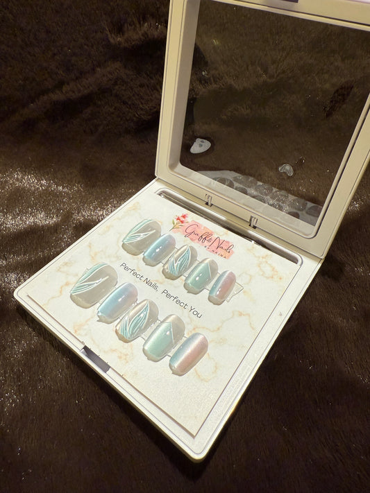 GN58 - Sparkle Mermaid Cateye (Blue/Pink Ombre)